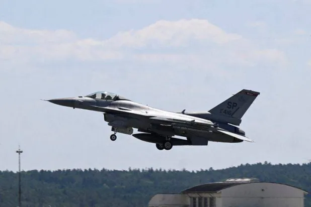 An F-16 fighter jet takes off (file photo - Reuters)