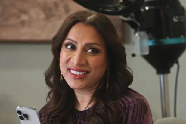 فاطمة الشريف في مشهد من المسلسل (شاهد)