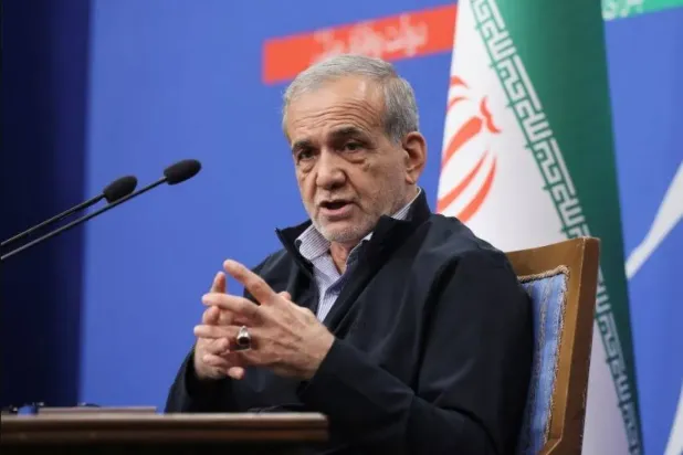 İran Cumhurbaşkanı Mesud Pezeşkiyan, (Reuters)