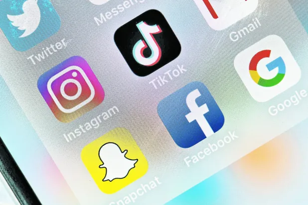  منصات التواصل الاجتماعي (أ.ف.ب)