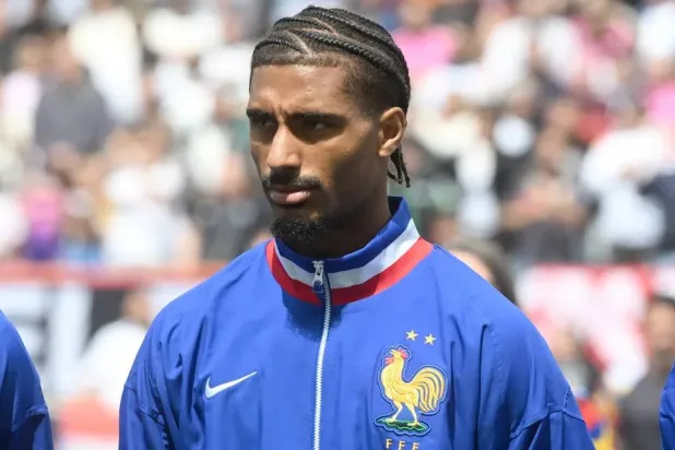 المدافع الفرنسي لباير ليفركوزن لويك باديه (البوندسليغا)