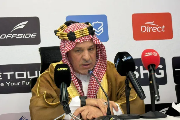 بن زكري يظهر بزي خاص بمناسبة يوم التأسيس (الشرق الأوسط)