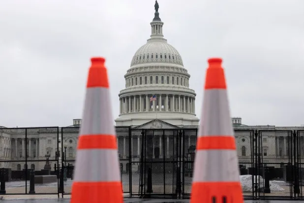 تعزيزات أمنية حول الكونغرس استعداداً لخطاب «حالة الاتحاد» الثلاثاء (رويترز)