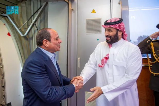 Prince Mohammed bin Salman, Crown Prince and Prime Minister, welcomes Egyptian President Abdel Fattah al-Sisi in Jeddah on Monday. (SPA)