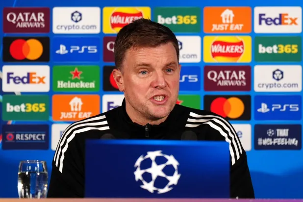 إيدي هاو المدير الفني لنادي نيوكاسل يونايتد الإنجليزي (د.ب.أ)