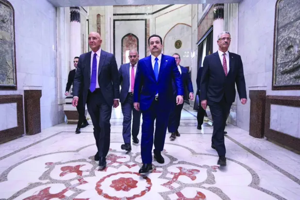 ABD Özel Temsilcisi Barrack ve Irak Başbakanı Sudani (Irak Başbakanlık Ofisi)