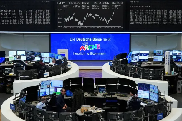 رسم بياني لمؤشر أسعار الأسهم الألماني «داكس» في بورصة فرانكفورت (رويترز)