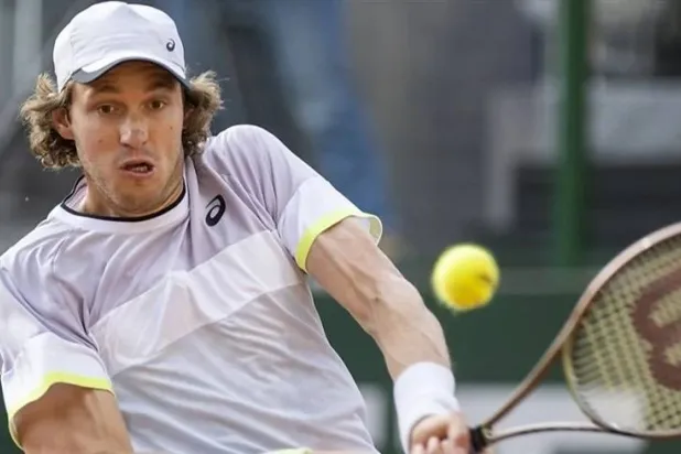 نيكولاس جاري (رويترز)