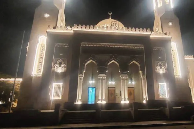 مسجد الطابية يطل على نيل أسوان (محافظة أسوان)