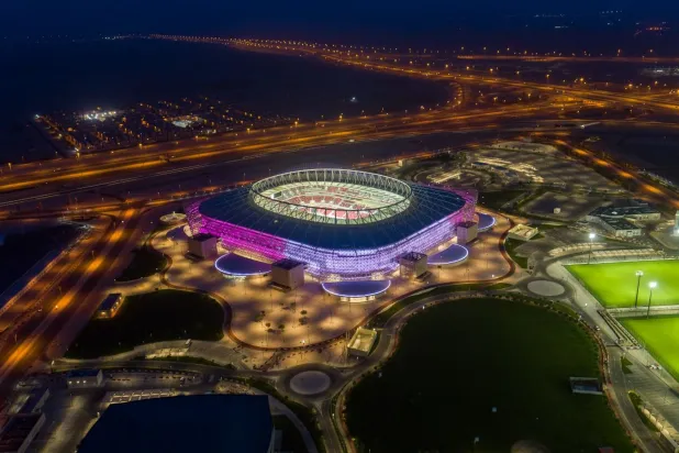 استاد لوسيل في قطر حيث ستجري القمة الكروية (الشرق الأوسط)