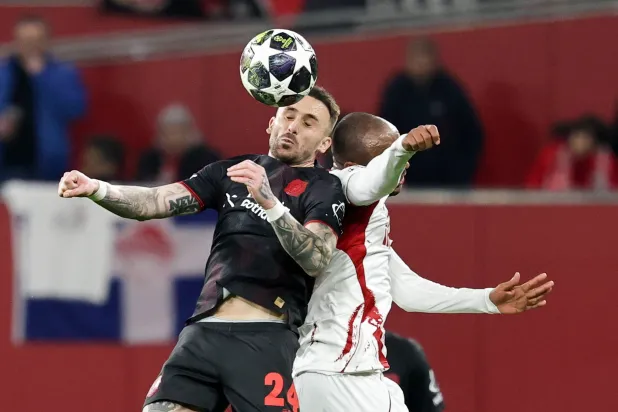 باير ليفركوزن تأهل بالتعادل مع أولمبياكوس (إ.ب.أ)