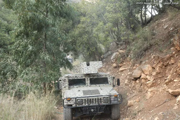 آليات عسكرية خلال جولة إعلامية نظمها الجيش اللبناني على الحدود مع إسرائيل في نوفمبر 2025 (مديرية التوجيه)
