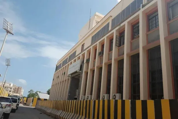 إجراءات رقابية مشددة على شركات الصرافة في عدن (إعلام حكومي)
