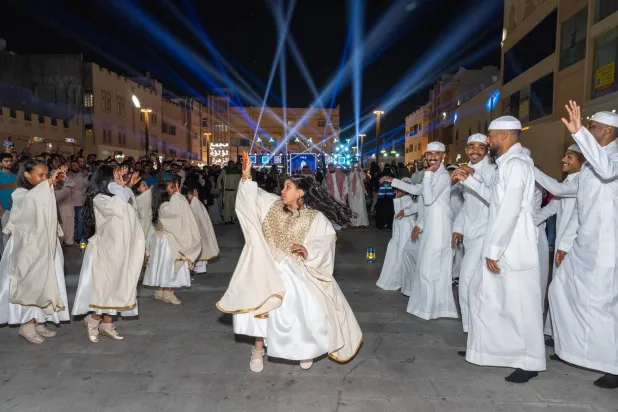 مشهد من مهرجان «أيام سوق الحَبّ» المُقام في الدمام شرق السعودية (الشرق الأوسط)
