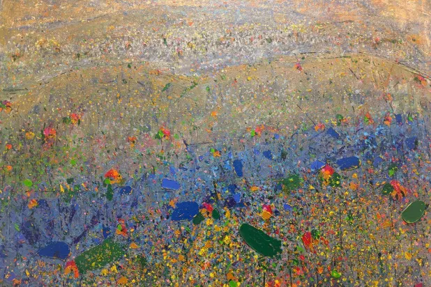 اللون يتقدّم خطوة ثم يترك للأثر أن يكمّل المسار (الشرق الأوسط)