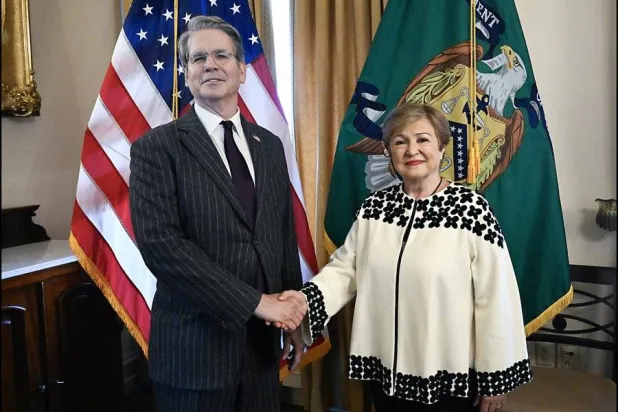 خلال اللقاء بين بيسنت وغورغييفا لإتمام مراجعة المادة الرابعة لصندوق النقد الدولي (إكس)