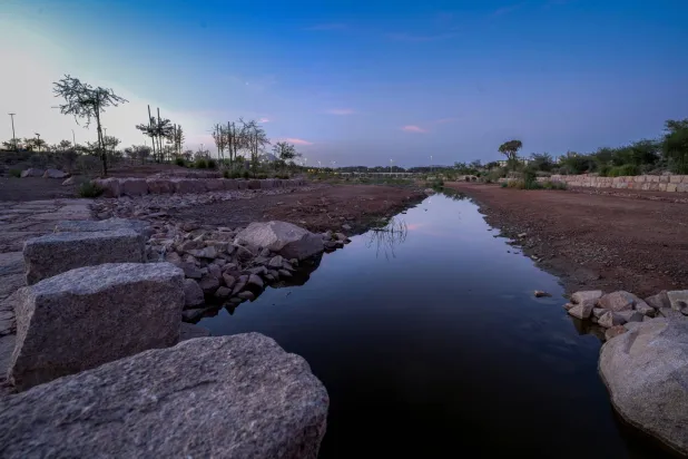 اشتهر وادي العقيق بطِيب مائه وعذوبته (واس)