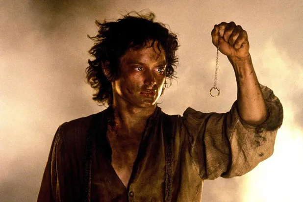 Yüzüklerin Efendisi'nin Frodo'su Elijah Wood, Sil Baştan (Eternal Sunshine of the Spotless Mind) ve The Monkey'deki rolleriyle de tanınıyor (New Line Cinema/Warner Bros.)