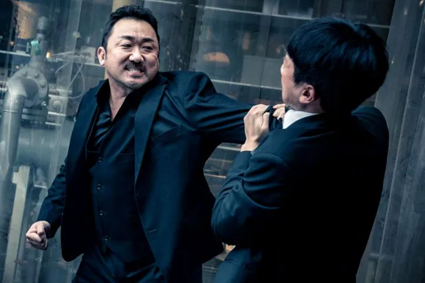 Yönetmenliğini Won-Tae Lee'nin üstlendiği ve gerçek bir hikayeye dayanan 2019 yapımı The Gangster, the Cop, the Devil, Cannes'da Gece Yarısı Gösterimleri kapsamında izleyiciyle buluşmuştu (Kiwi Media Group)