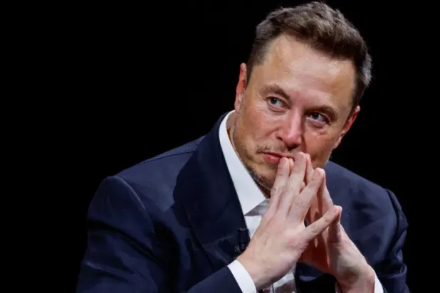 Musk, Grok'un müstehcen içerik üretiminde kullanıldığına yönelik iddiaları yalanlamıştı (Reuters)