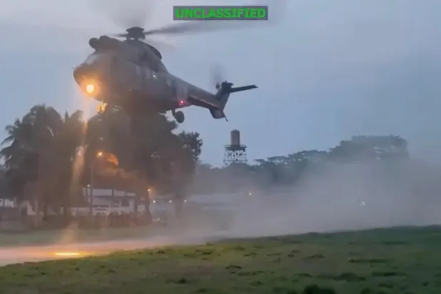 Köylülere göre uyuşturucu kampına operasyon görüntüsü diye servis edilen video ve fotoğraflar gerçeği yansıtmıyor (Reuters)