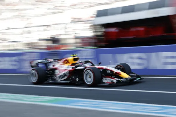 Formula 1'de Japonya yarışı öncesinde pilotlar sıralamasında George Russell (51), Kimi Antonelli (47) ve Charles Leclerc (34) ilk üç sırada yer alıyor (Reuters)