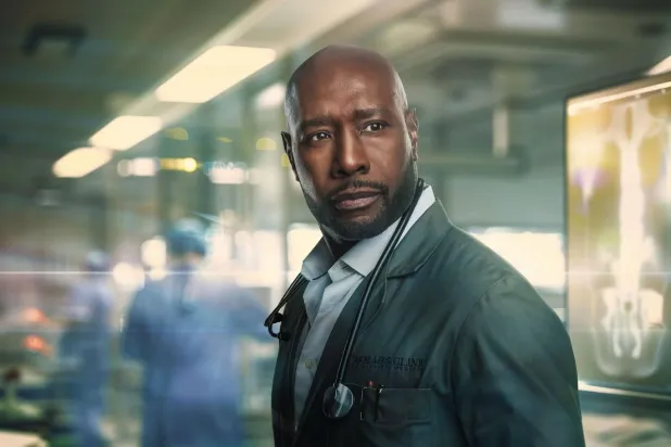 Watson'ın 57 yaşındaki Amerikalı yıldızı Morris Chestnut, The Resident ve Rosewood gibi dizilerle de tanınıyor (CBS)