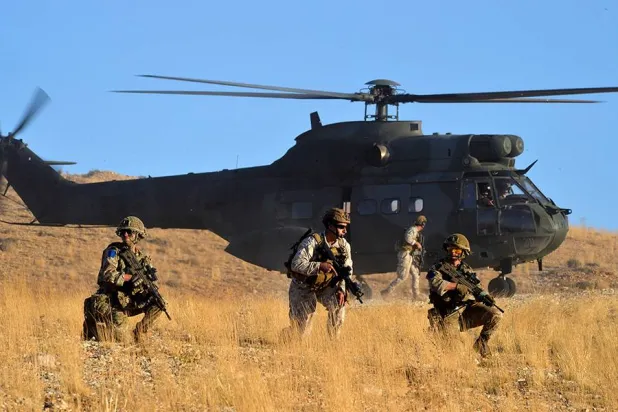 عناصر في الجيش اللبناني يقومون بتدريبات عسكرية (قيادة الجيش - أرشيفية)