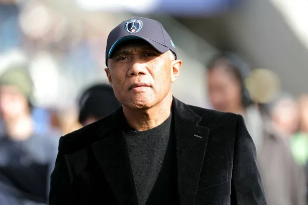 المدرب الجديد لباريس إف سي أنطوان كومبواريه (أ.ف.ب)