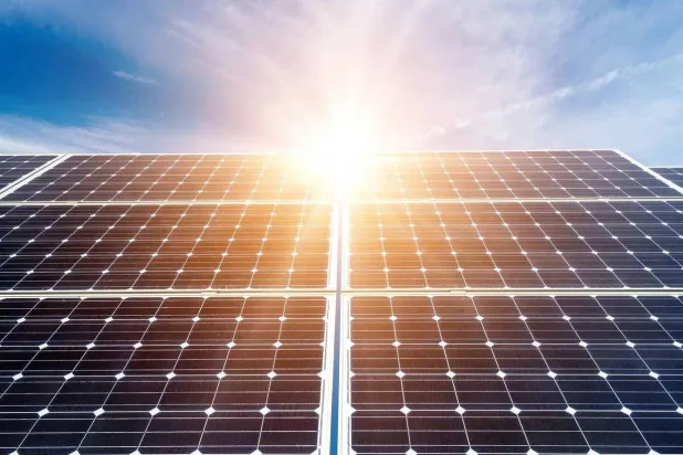 صناعة ألواح الطاقة الشمسية تشهد تحولات متسارعة (جامعة أوتاوا)