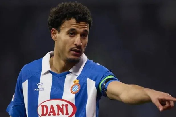 المغربي عمر الهلالي مدافع إسبانيول (الاتحاد المغربي)