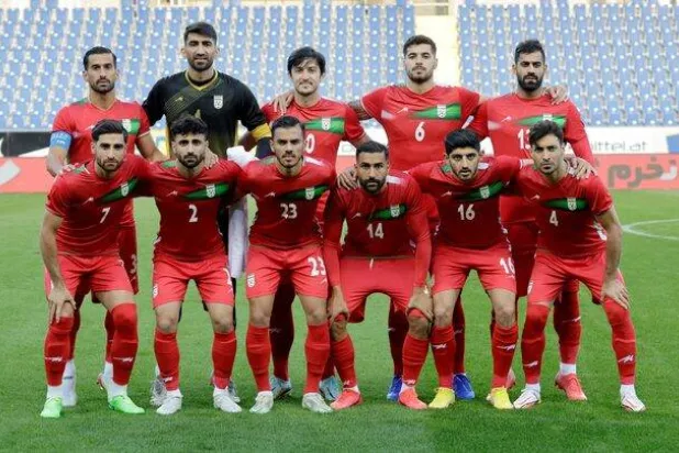 هل ينسحب منتخب إيران من نهائيات المونديال؟ (رويترز)