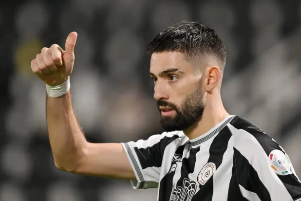 البلجيكي يانيك كاراسكو لاعب الشباب الأفضل في فبراير (الدوري السعودي)