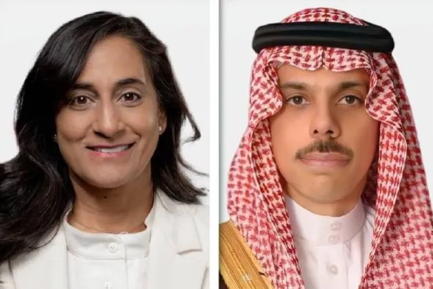وزيرا خارجية السعودية الأمير فيصل بن فرحان والكندية أنيتا أناند (الشرق الأوسط)