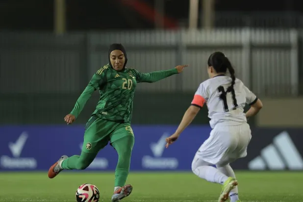 جانب من المواجهة الودية لأخضر السيدات (الشرق الأوسط) 