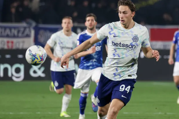 التعادل السلبي حكم مواجهة كومو وانتر ميلان (إ.ب.أ)