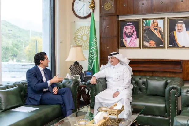 باكستان تسعى للحصول على ممر نفطي سعودي عبر ميناء ينبع