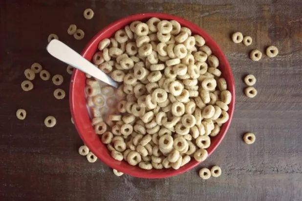 حبوب إفطار مُدعّمة بعدد من العناصر الغذائية المهمة (رويترز)