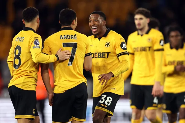 فريق ولفرهامبتون (رويترز)