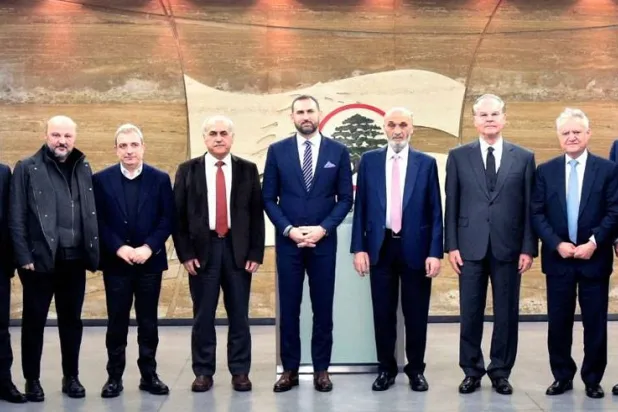 لقاء جمع وفداً من كتلتي «القوات» و«الاشتراكي» وكان يبحث في التمديد للبرلمان (القوات اللبنانية)