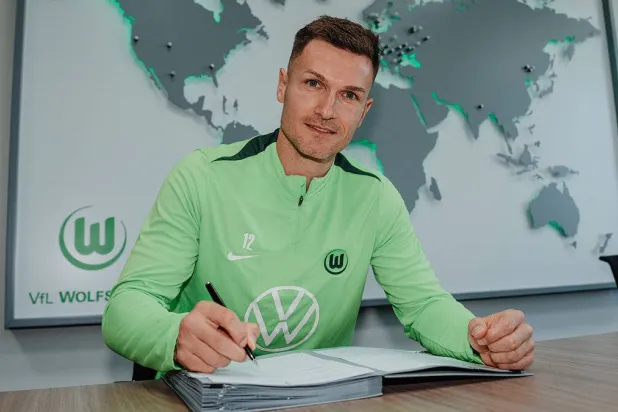 النمساوي بافاو بيرفان يجدد عقده مع فولفسبورغ (موقع النادي)
