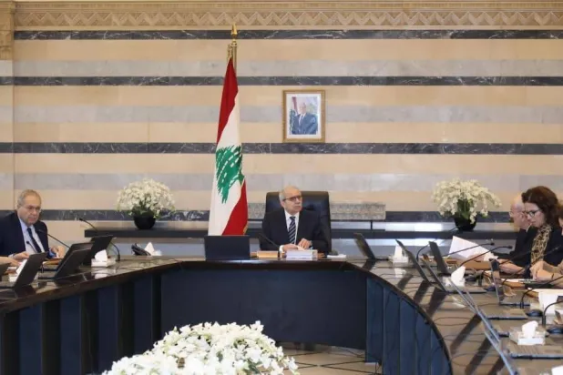 نواف سلام مترئسا جلسة لمجلس الوزراء اليوم (رئاسة مجلس الوزراء على إكس)