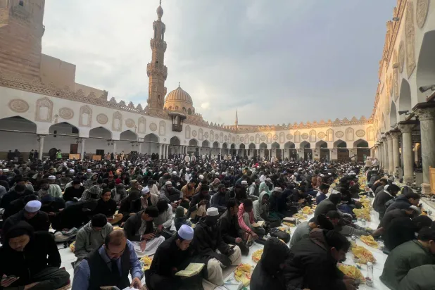 إفطار جماعي في الجامع الأزهر (الأزهر الشريف)