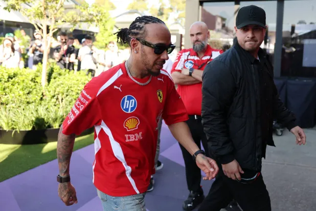 بطل العالم السابق سبع مرات لويس هاميلتون (رويترز)