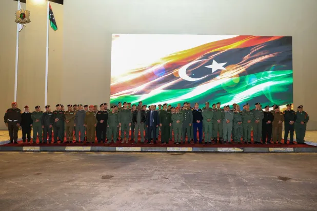 حفتر أثناء الإفطار في مقر رئاسة أركان الجيش الليبي (القياة العامة)