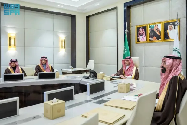 Saudi Minister of Interior Prince Abdulaziz bin Saud bin Naif bin Abdulaziz and other officials are seen at Monday's meeting. (SPA)