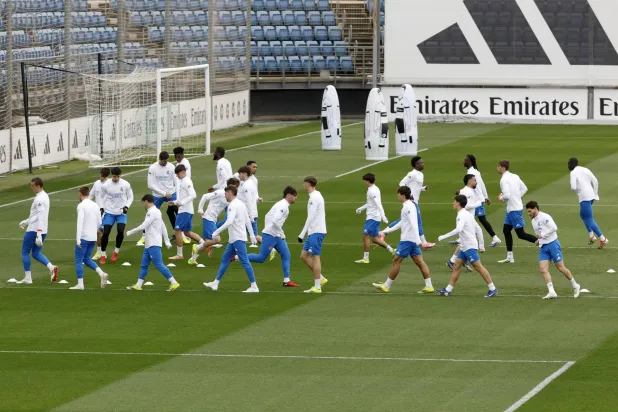 ريال مدريد من التحضيرات الأخيرة التي تسبق اللقاء المنتظر أمام السيتي (إ.ب.أ)