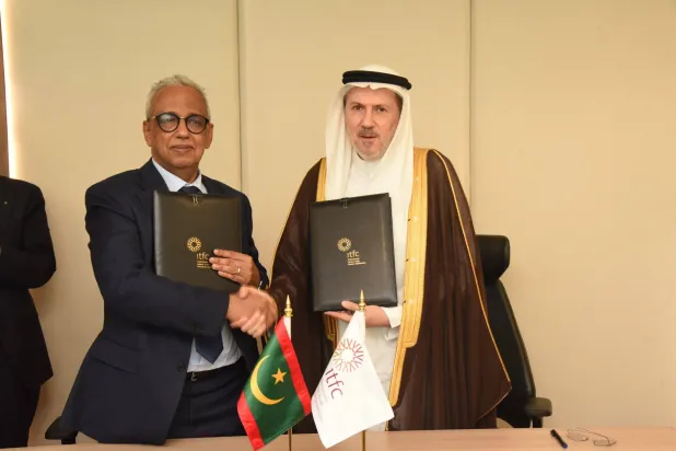 من توقيع الاتفاقية بين موريتانيا والمؤسسة الدولية الإسلامية لتمويل التجارة في جدة (ITFC)