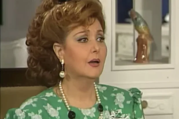 ليلى طاهر في لقطة من مسلسل «عائلة الأستاذ شلش» (يوتيوب)