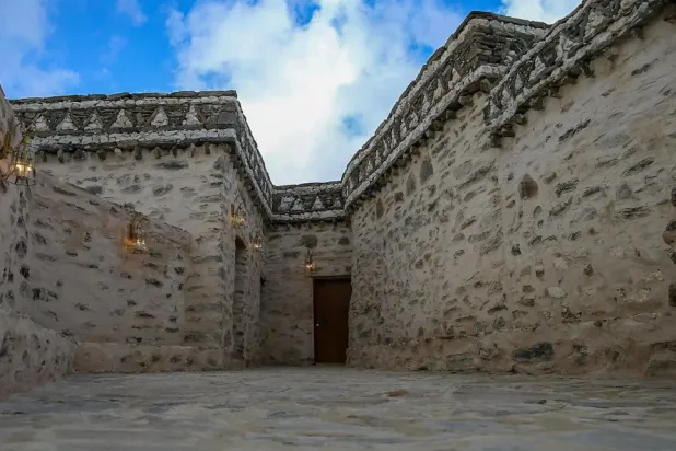 The mosque is historically linked to the companion Jarir ibn Abdullah Al-Bajali, who embraced Islam in 10 AH - SPA